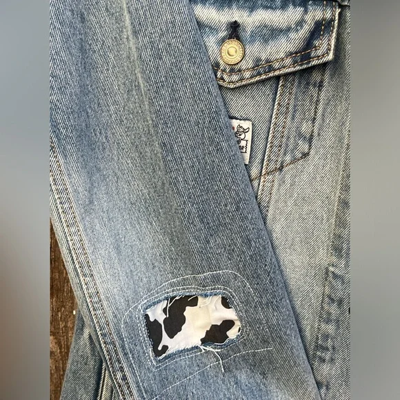 Levi's x Toy Story Denim Type III Trucker Jacket (adult men's large)